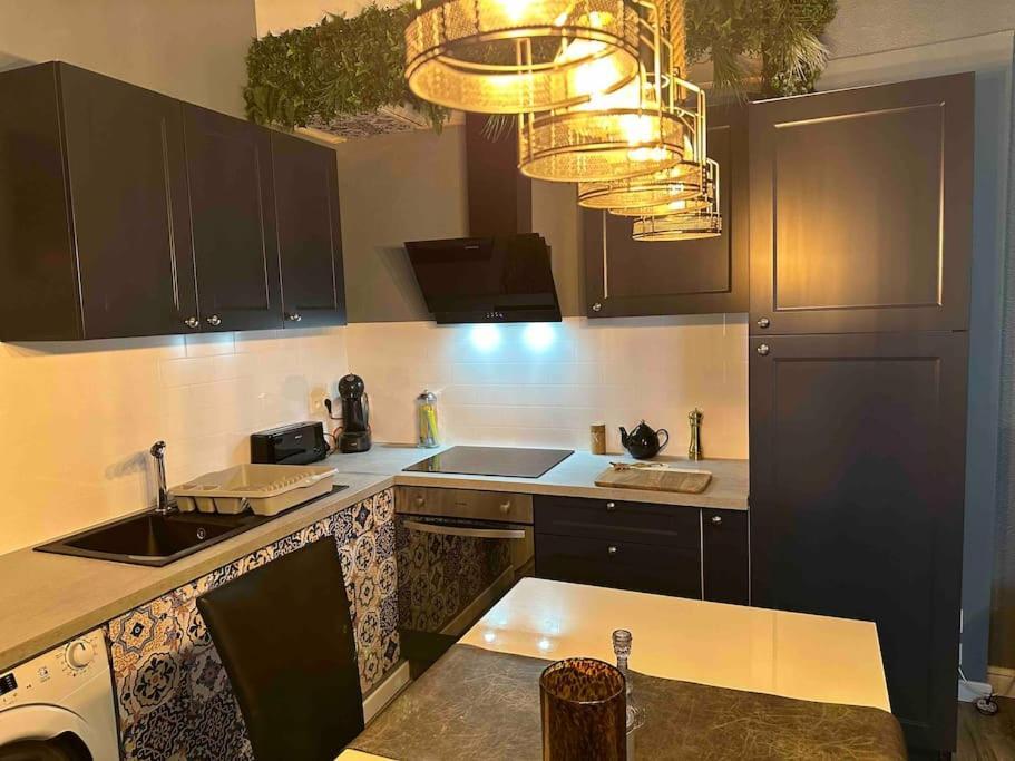 En Plein Coeur De Perpignan Le Superbe Apartment Bagian luar foto